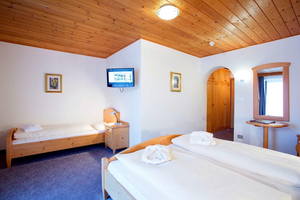 Good Life Hotel Zirm Obereggen Værelse billede