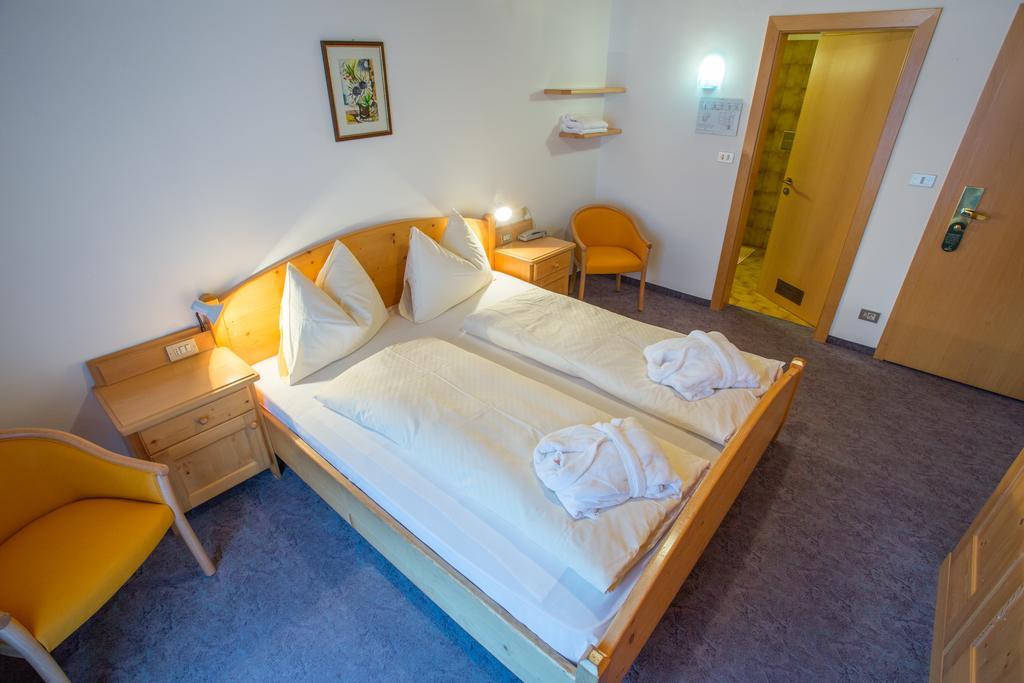 Good Life Hotel Zirm Obereggen Værelse billede